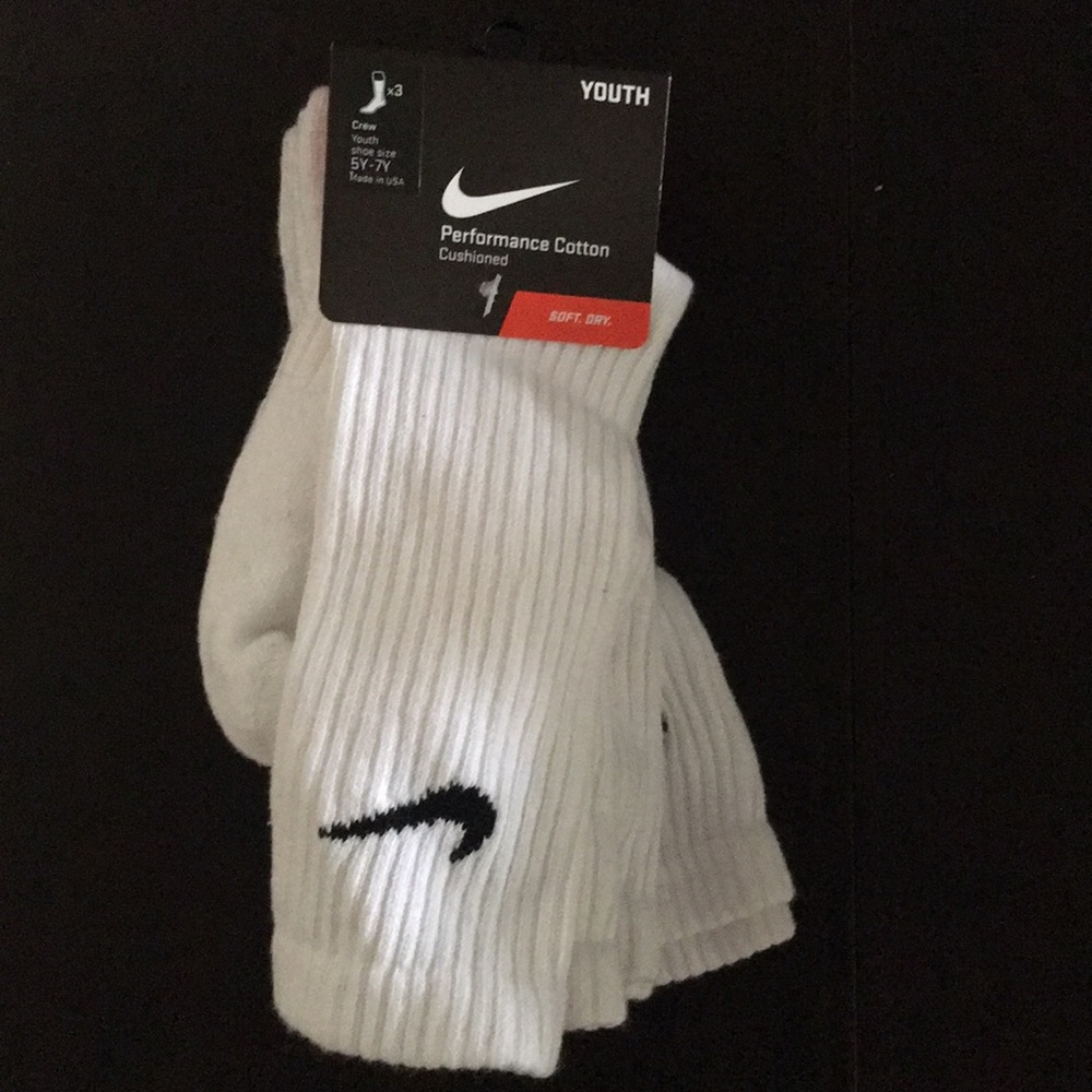 Nike youth crew socks